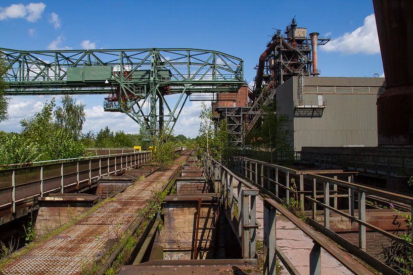 Flugzeuge und Linien in der Sonne von QEIMOY