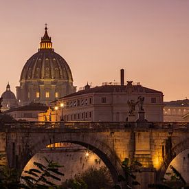 Rome - Vue sur le Tibre et la basilique Saint-Pierre sur t.ART