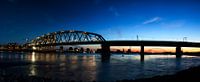 Die Eisenbahnbrücke in Nijmegen von Lex Schulte Miniaturansicht