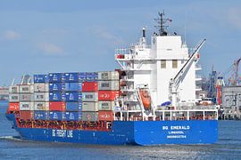 BG Emerald im Hafen von Rotterdam von Piet Kooistra