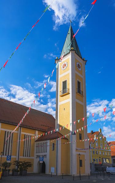 L'église historique de Mainburg dans le Hallertau par ManfredFotos