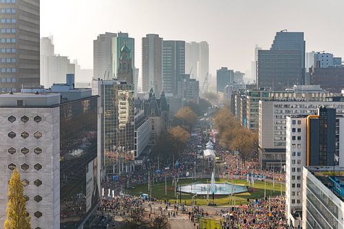 De start van de Marathon op de Coolsingel in Rotterdam