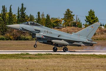 Duitse Eurofighter (31+04) landt op Tanagra Air Base.