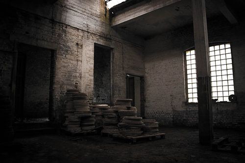 Verlassene Kristallfabrik