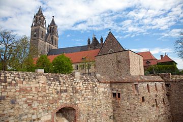 Bastion Kleve en de Dom van Magdeburg