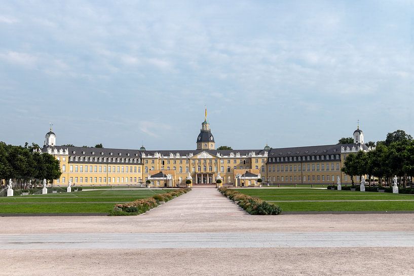 Karlsruher Schloss by Richard Wareham