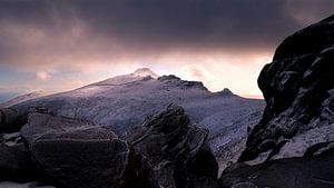 Sunset at Slieve Binnian von Maaike van Tol