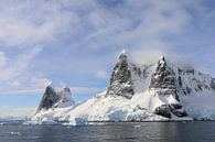 Icebergs Antarctica - lll by G. van Dijk thumbnail