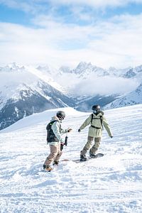 LVS Check Freeriden Pulverschnee Fahren im Montafon, Vorarlberg Snowboardgruppe