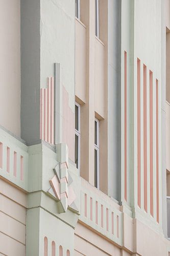 Pastel Facade Geometry