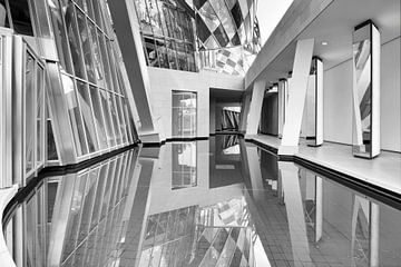 Pariser Architektur Louis Vuitton-Stiftung in Schwarz-Weiß