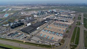 Luchtfoto overzicht Schiphol tijdens Corona crisis van aerovista luchtfotografie