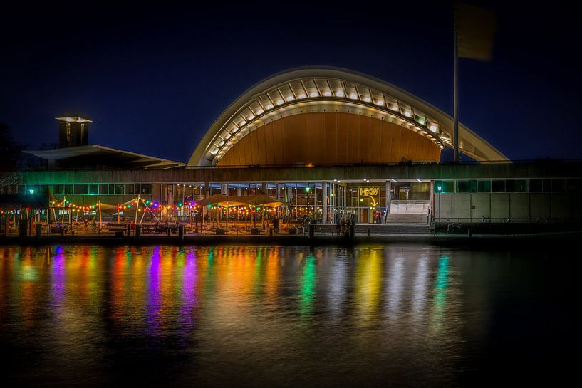 Kongresshalle mit Restaurant in Berlin 01 von ahafineartimages