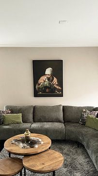 Customer photo: A young woman warms her hands over a fire test, Caesar Boëtius van Everdingen