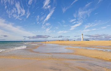 Het strand van Jandia/Morro Jable op Fuerteventura van Marloes ten Brinke