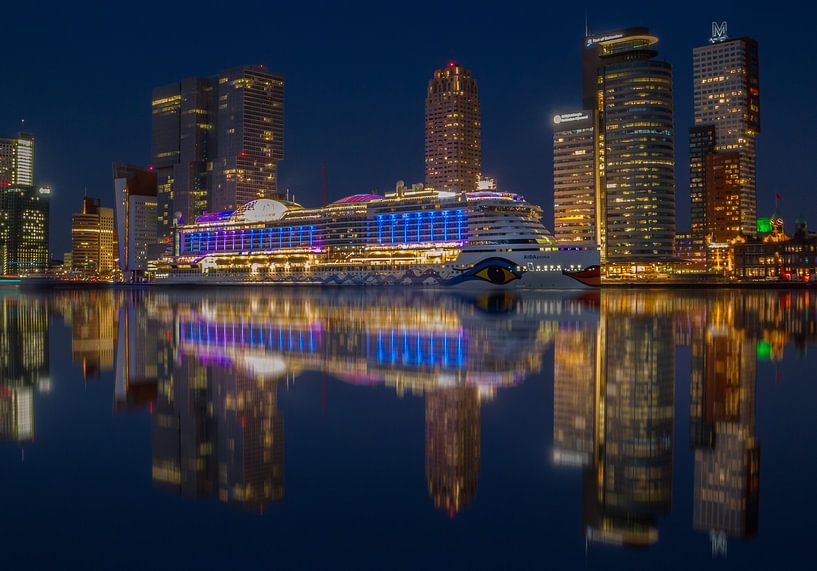 Aida Prima in Rotterdam von Rene Ladenius Digital Art