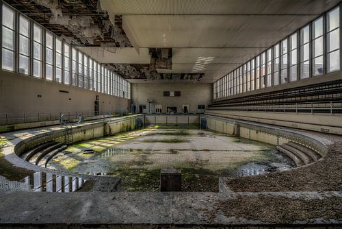 Verlassenes Schwimmbad