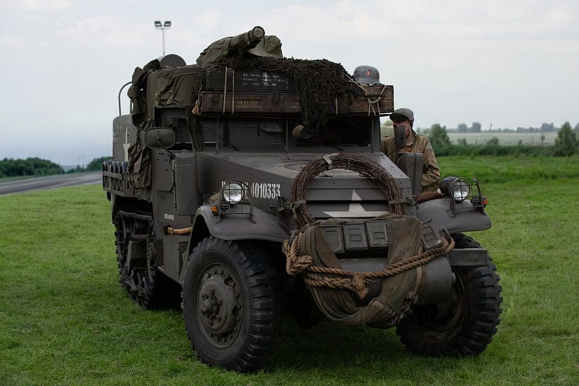 BMC CTS WW2 US M3 Halftrack military truck. par Brian Morgan