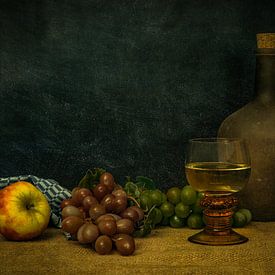 Stilleven met fruit, kruik en roemer in een rustieke uitstraling van René Ouderling