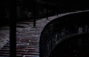 dark stairs van Bernadet van der Werf
