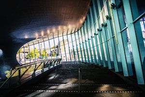 Binnenkant van het Centraal station van Arnhem van Bart Ros