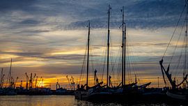 evening light in the harbour by Bert ten Brink