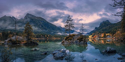 Herfst en zonsopkomst bij de Hintersee