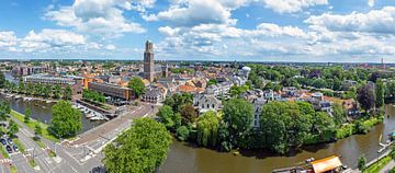 Luchtfoto panorama van de stad Zwolle in Nederland van Eye on You