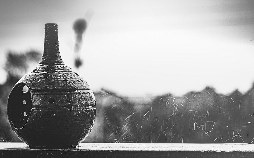 Nature morte mélancolie Mood - Un vase à bougies cuit dans l'argile par Jakob Baranowski - Photography - Video - Photoshop