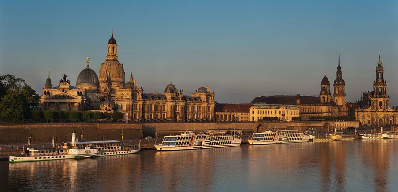 Dresden am Morgen von Gunter Kirsch