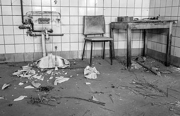 Interieur van de verlaten oude fabriek van de voormalige DDR Oost-Duitsland van Animaflora PicsStock