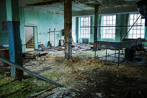 Fading Industry – The Forgotten Workspace