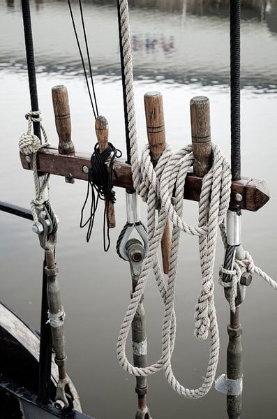 Détails d'un vieux bateau tjalk par Fika Fotografie