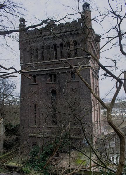 HASARD CHERATTE URBEX van Ivanovic Arndts