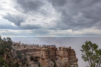 Spectators at the Grand Canyon