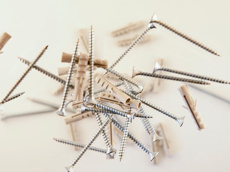 zwevende schroeven en pluggen von kees luiten