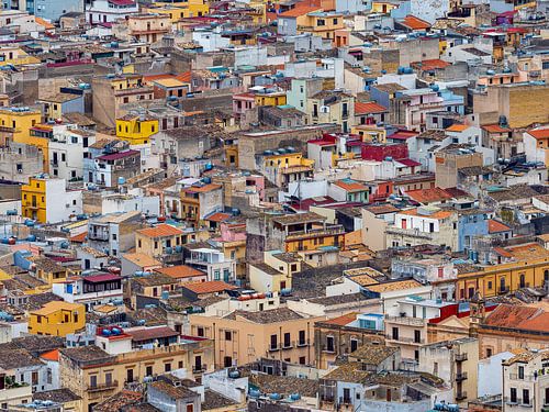 Levendige daken in Castellammare, Italië