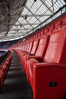 Rij stoelen in de Kuip