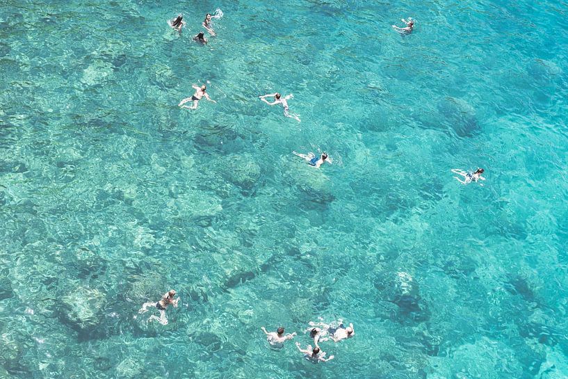Swimming in a turquoise sea by Photolovers reisfotografie
