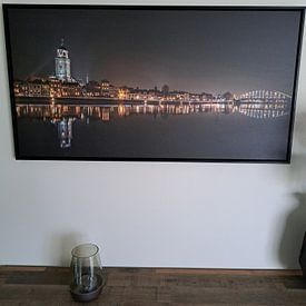 Klantfoto: Skyline Deventer by night van Hans Brasz, op canvas