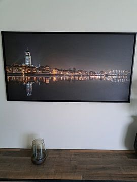 Klantfoto: Skyline Deventer by night van Hans Brasz