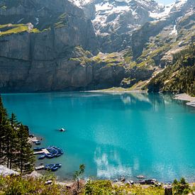Oeschinenmeer in Zwitserland van Dayenne van Peperstraten