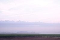 Stiller Morgen über den Feldern