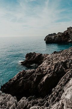 Felsen mit Wasser | Reisefotografie Kreta | Reisedruck von Anouk Strijbos
