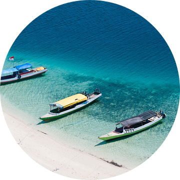 Vier boten op het strand van Max Steinwald