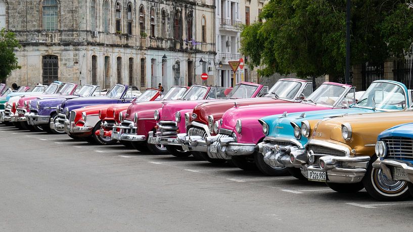 Amerikanische Oldtimer in Havanna von Joes van Asten
