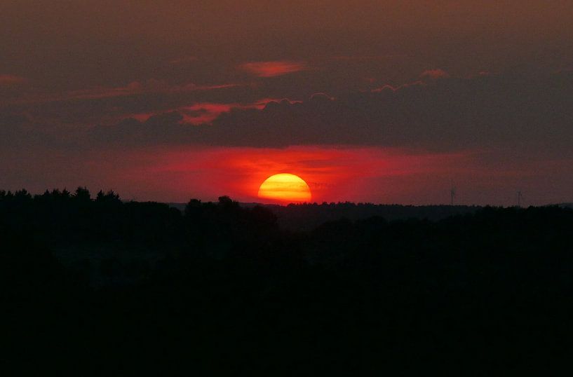 Coucher de soleil enflammé à l'horizon par TLPhotography