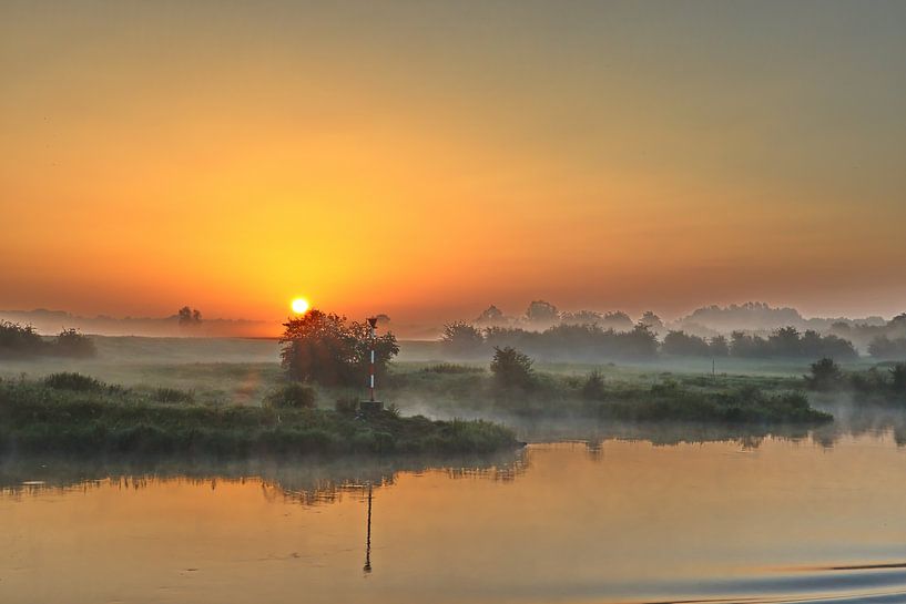 Sunrise over the meadows by Christian Harms