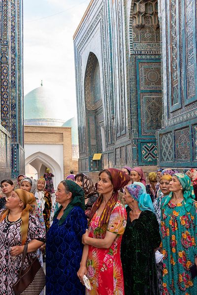 Oezbeekse vrouwen in Samarkand van Jeroen Kleiberg