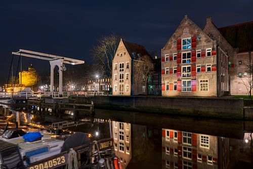 Aan de Stadsmuur met Pelserbrugje Zwolle
